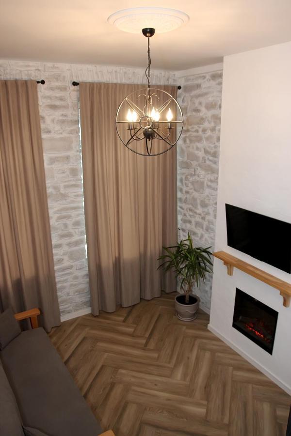 Historical Old City Apartament, Старе Місто , 2 Спальні, Балкон-Тераса, 85 Кв М Camenița Cameră foto