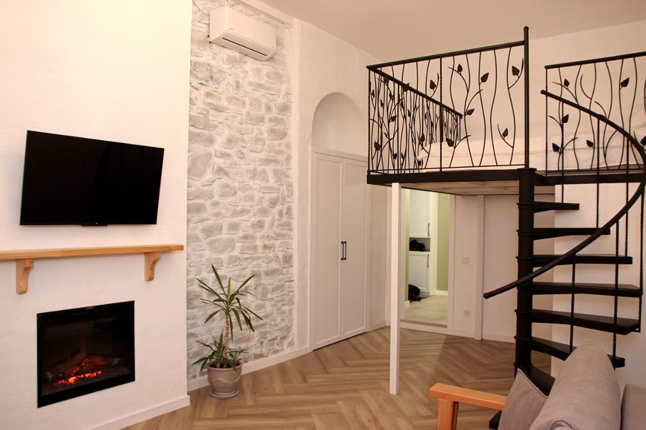 Historical Old City Apartament, Старе Місто , 2 Спальні, Балкон-Тераса, 85 Кв М Camenița Cameră foto